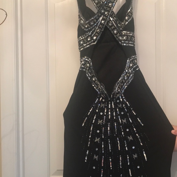 Prom dress - Picture 3 of 7